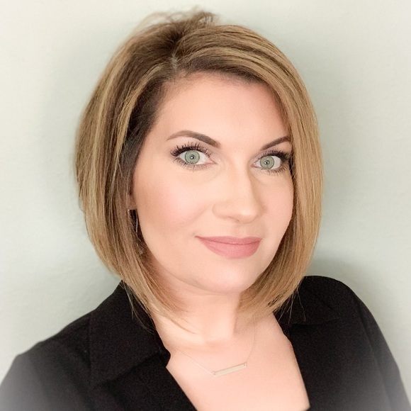 Meet your Posher, Lindsay - Picture 1 of 1